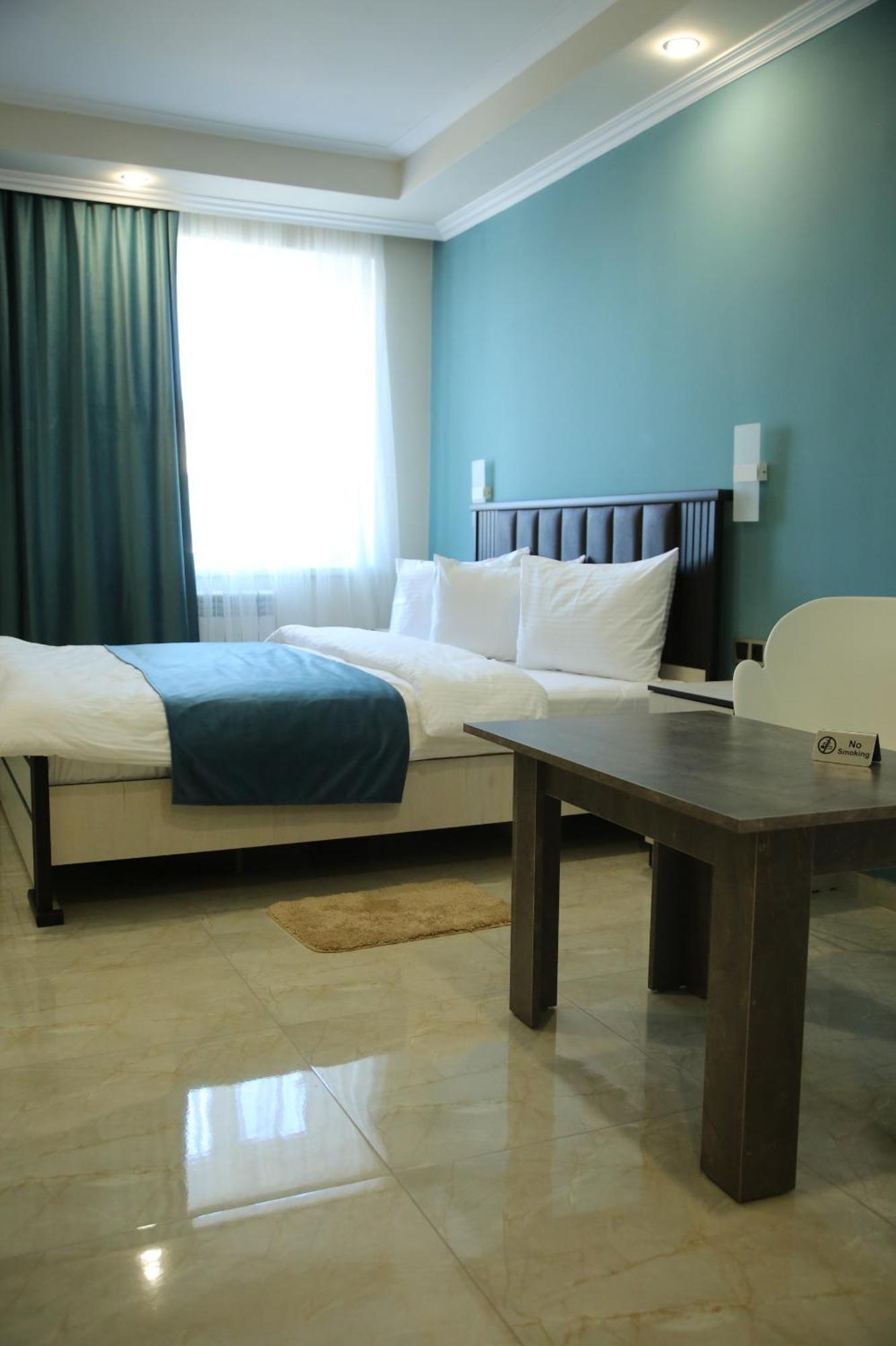 Vell Grey Hotel Martuni Exterior foto